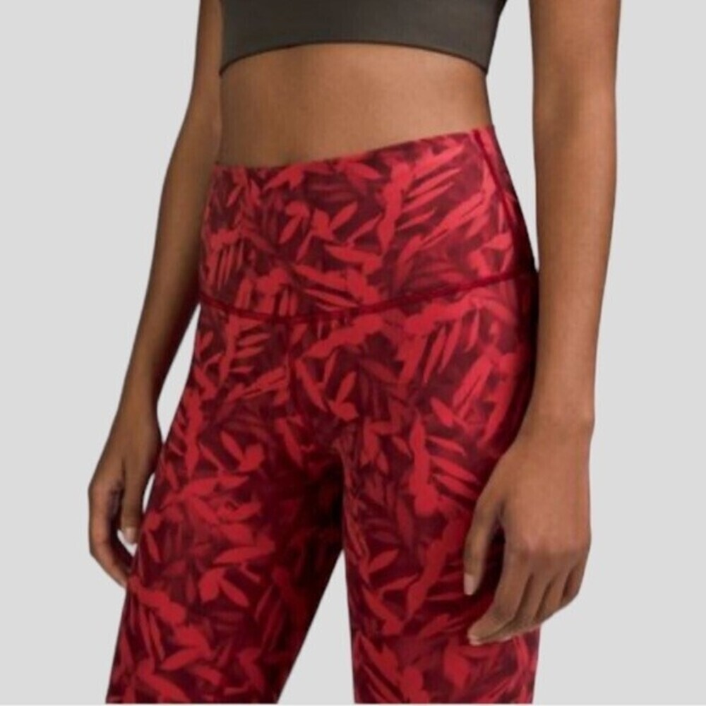 Lululemon Wunder Under High Rise 25 Luxtreme Red Leggings Size 10 - Picture 3 of 7